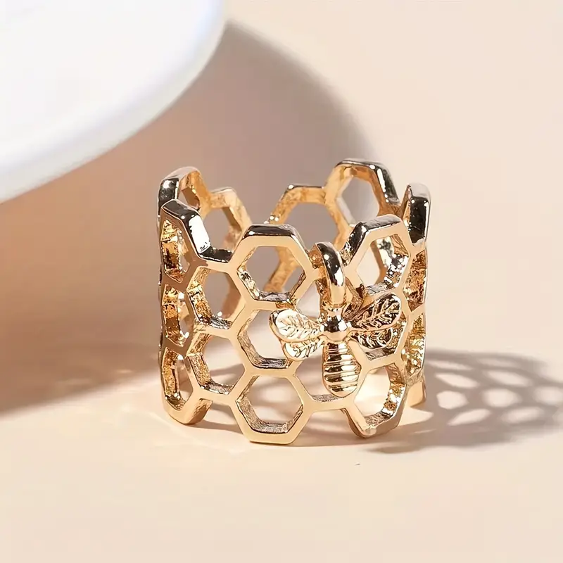 Vintage Honeycomb Golden Ring