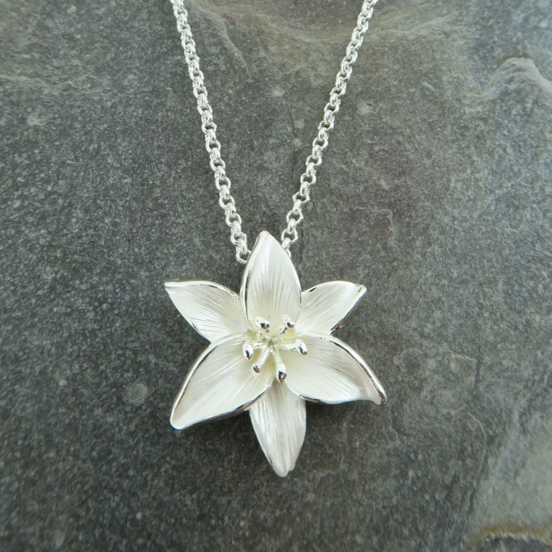 White Blossom Silver Necklace