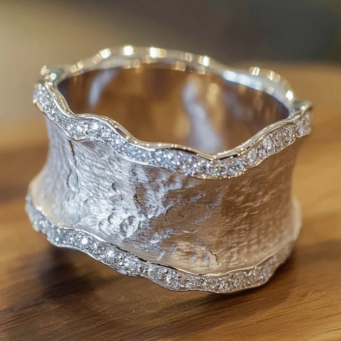 Vintage Silver Band Bright Ring