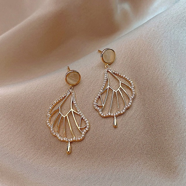 Fairy Tale Earrings in Gold