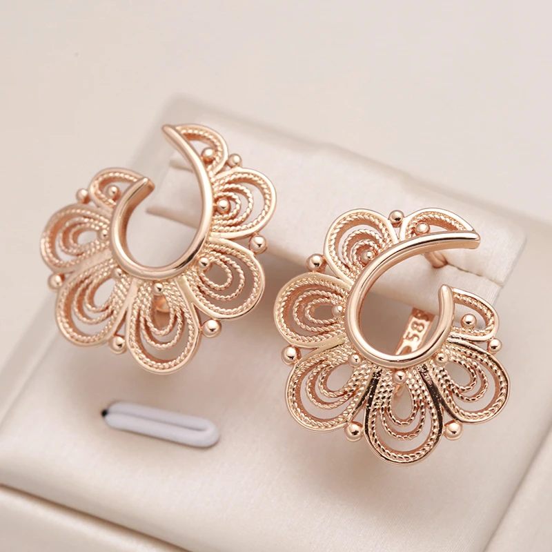 Elegant Gold Floral Earrings