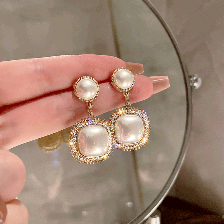 Elegant Bright Pearl Square Earrings